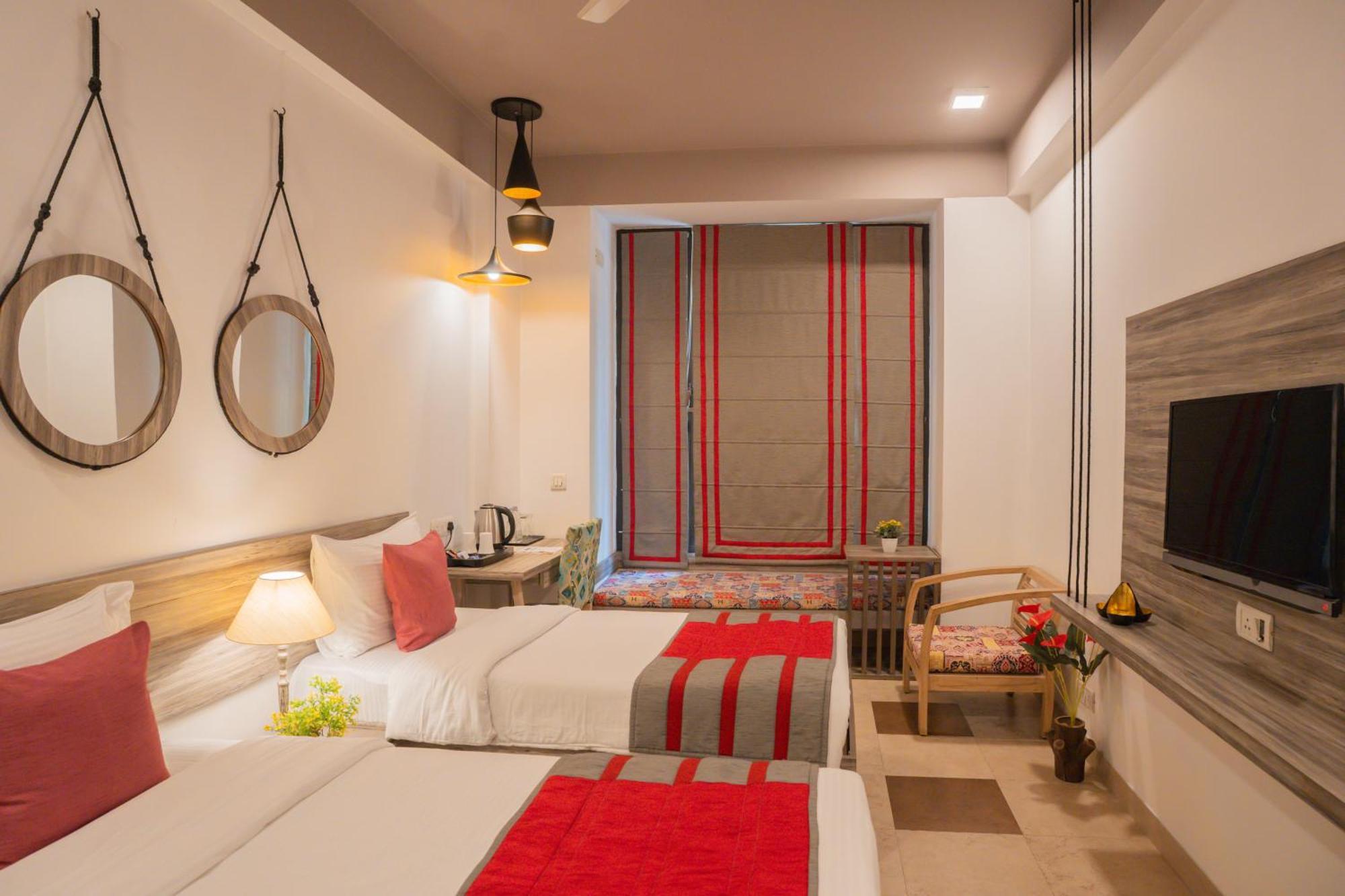 Hotel Ahuja Residency Parklane Gurgaon Exterior foto